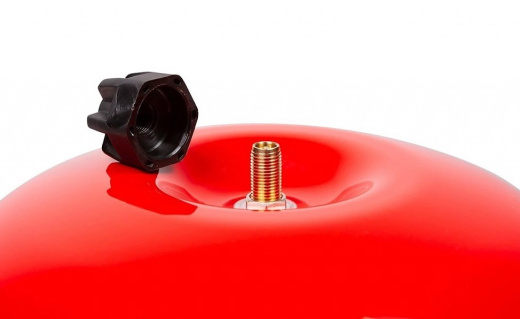 Расширительный бак В6